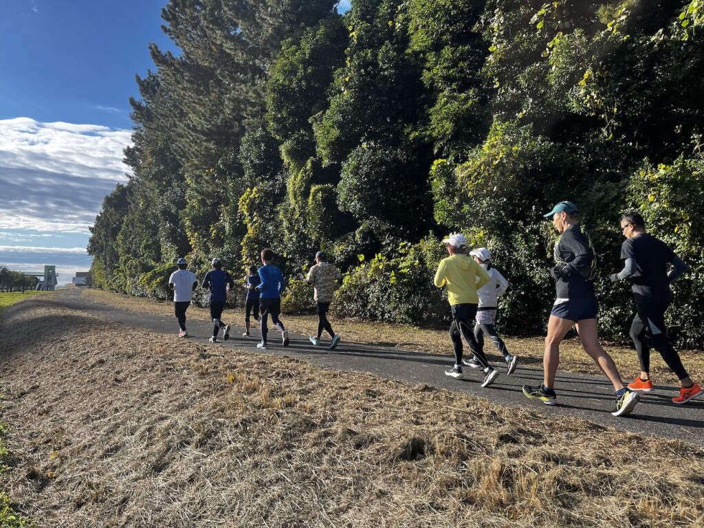 幕張ベイ・ランニングクラブ　稲毛ヨットハーバー〜稲毛海浜公園5~20kmランニング練習会