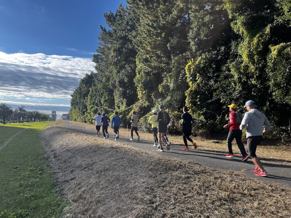 幕張ベイ・ランニングクラブ　稲毛ヨットハーバー〜稲毛海浜公園5~20kmランニング練習会