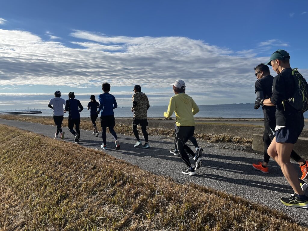 幕張ベイ・ランニングクラブ　稲毛ヨットハーバー〜稲毛海浜公園5~20kmランニング練習会