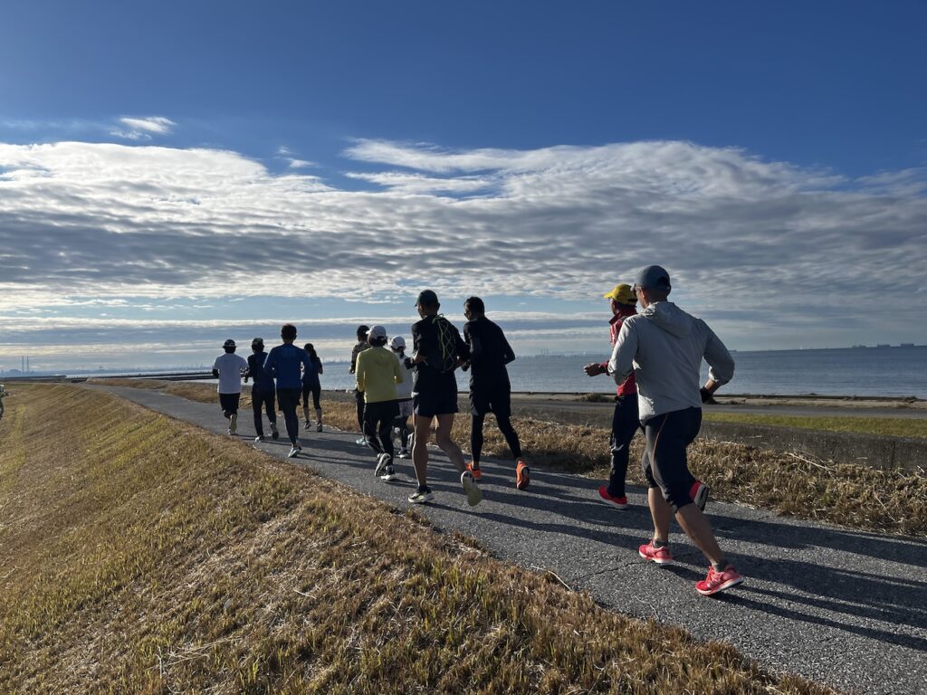 幕張ベイ・ランニングクラブ　稲毛ヨットハーバー〜稲毛海浜公園5~20kmランニング練習会