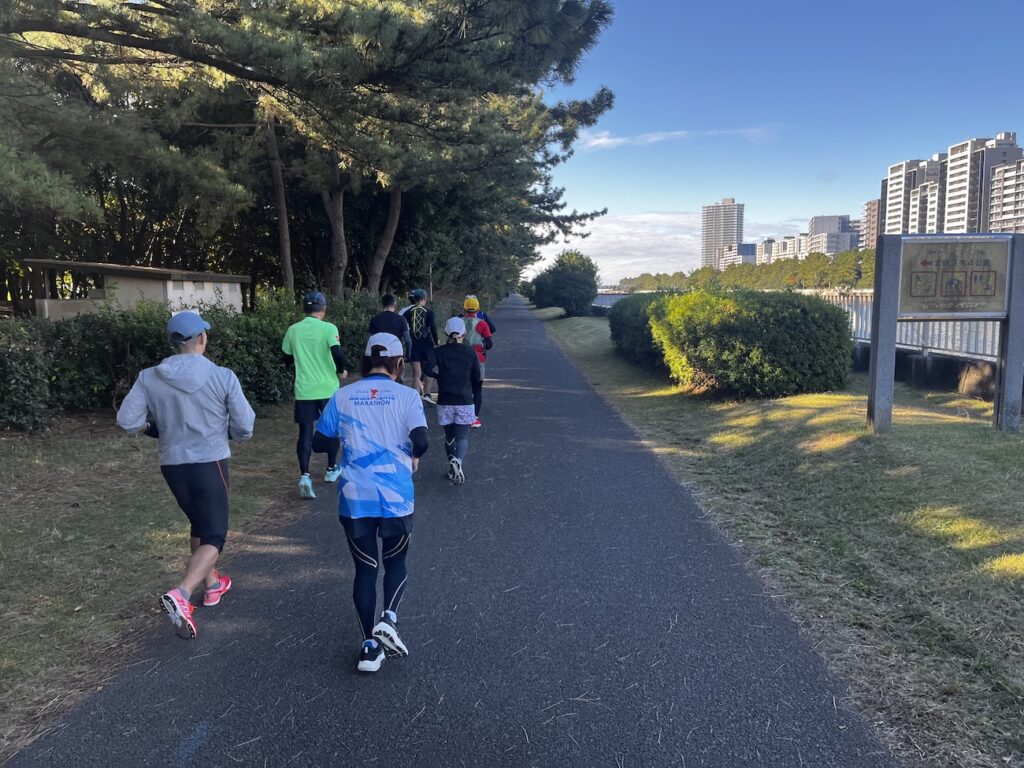 幕張ベイ・ランニングクラブ　稲毛ヨットハーバー〜稲毛海浜公園5~20kmランニング練習会