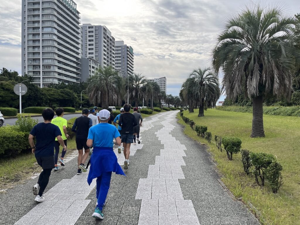 幕張ベイ・ランニングクラブ　稲毛ヨットハーバー〜稲毛海浜公園5~20kmランニング練習会